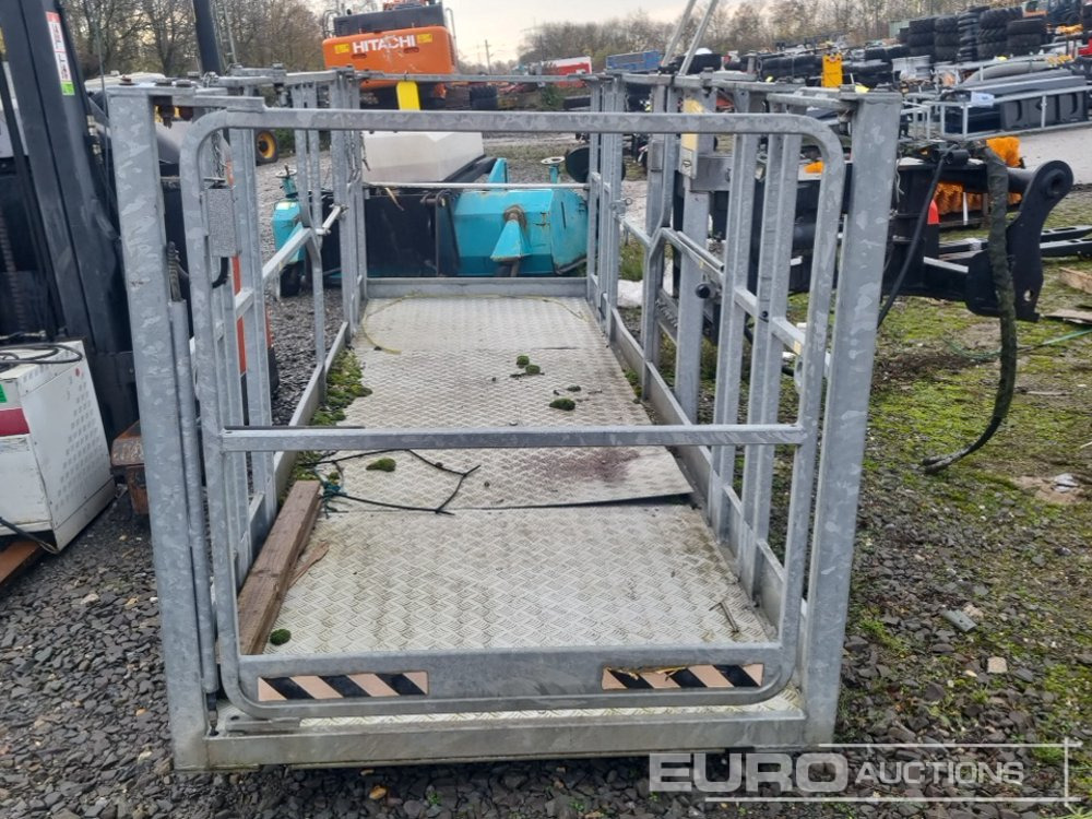 2014 Manitou Tilting Man Basket to suit Telehandler - Materialhanteringsutrustning: bild 2 2014 Manitou Tilting Man Basket to suit Telehandler - Materialhanteringsutrustning: bild 2