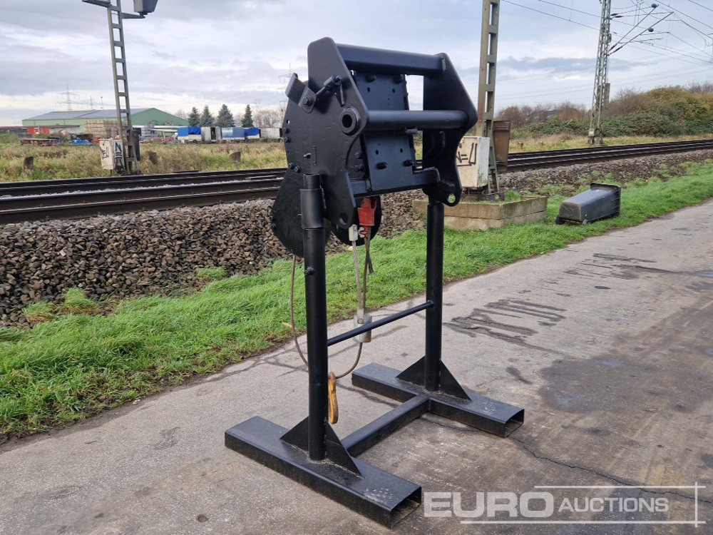 Manitou 5 Ton Winch to suit Telehandler - Materialhanteringsutrustning: bild 4 Manitou 5 Ton Winch to suit Telehandler - Materialhanteringsutrustning: bild 4