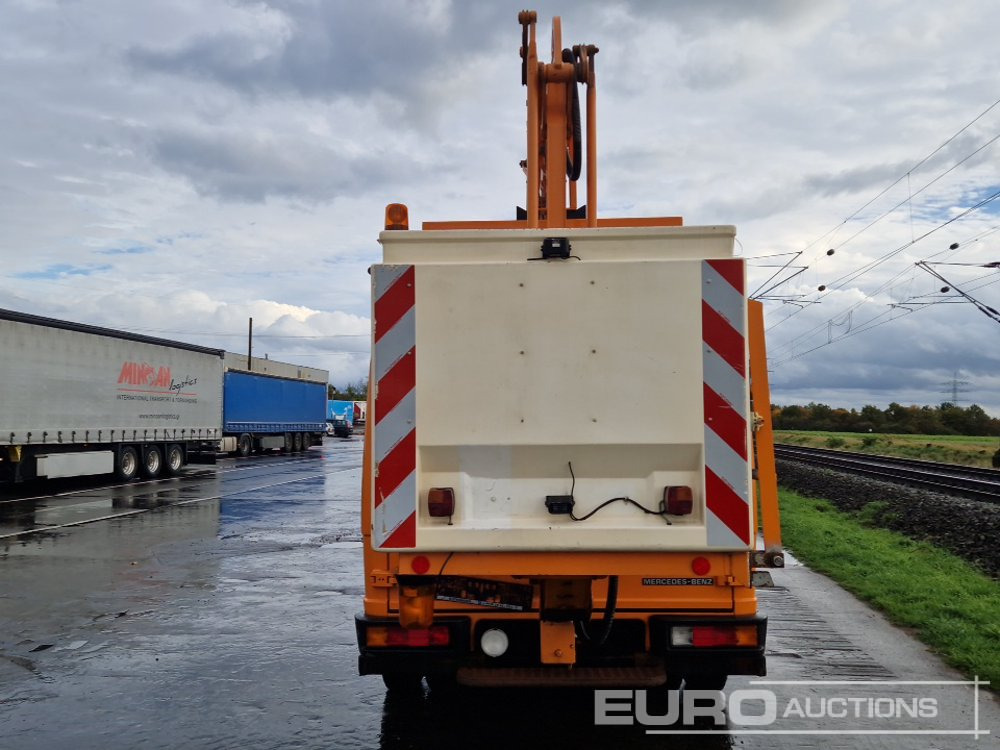 Mercedes 612D - Billift: bild 4 Mercedes 612D - Billift: bild 4