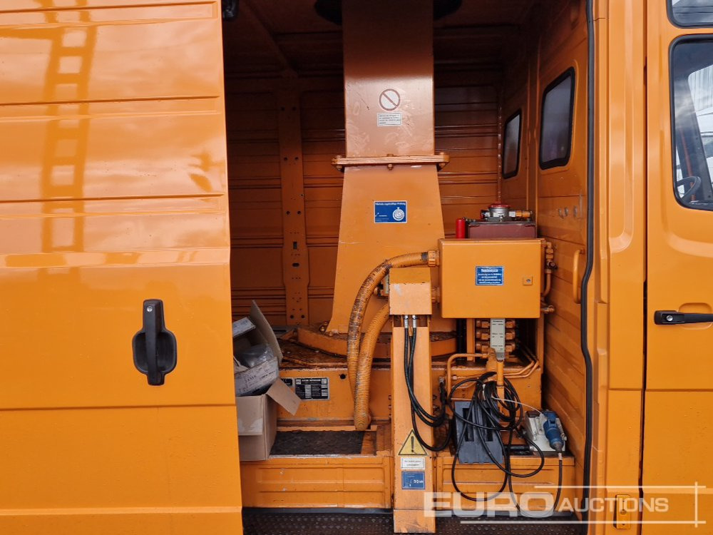 Billift Mercedes 612D: bild 26