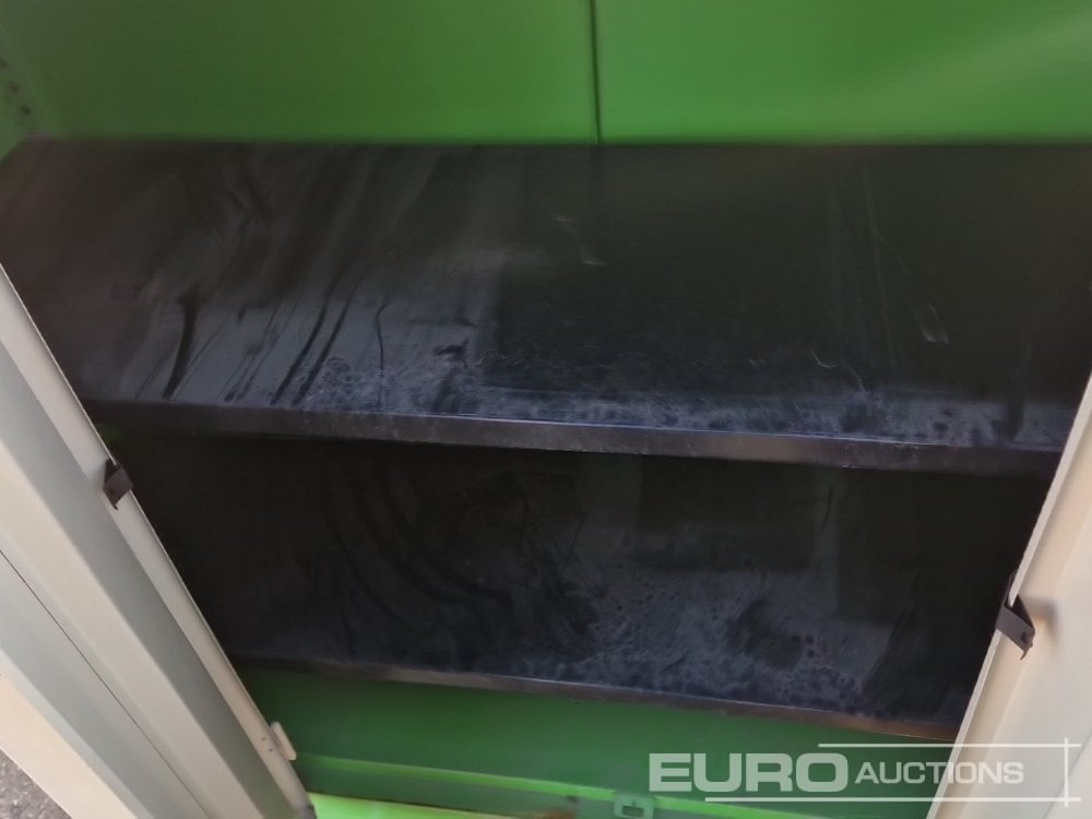 Metal Filling Cabinet - Entreprenadutrustning: bild 5 Metal Filling Cabinet - Entreprenadutrustning: bild 5