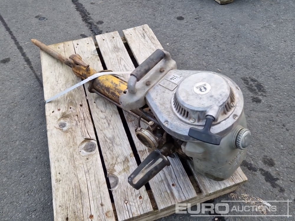 Wacker Petrol Paving Breaker - Asfaltmaskin: bild 2 Wacker Petrol Paving Breaker - Asfaltmaskin: bild 2