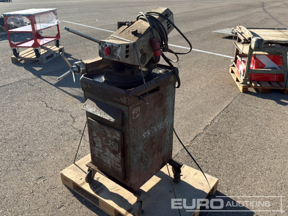 Tejero T250 - Entreprenadutrustning: bild 1 Tejero T250 - Entreprenadutrustning: bild 1