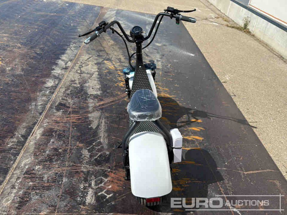 Unused City coco Electric Scooter Max Speed 40km/h, Autonomy 45km / Scooter Eléctrico - Motorcykel: bild 4 Unused City coco Electric Scooter Max Speed 40km/h, Autonomy 45km / Scooter Eléctrico - Motorcykel: bild 4