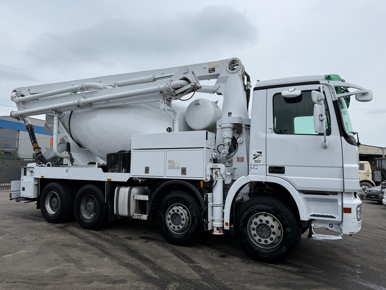 Camion mixo-pompe Mercedes Actros DS-840-FF - Betongbil med pump: bild 3 Camion mixo-pompe Mercedes Actros DS-840-FF - Betongbil med pump: bild 3