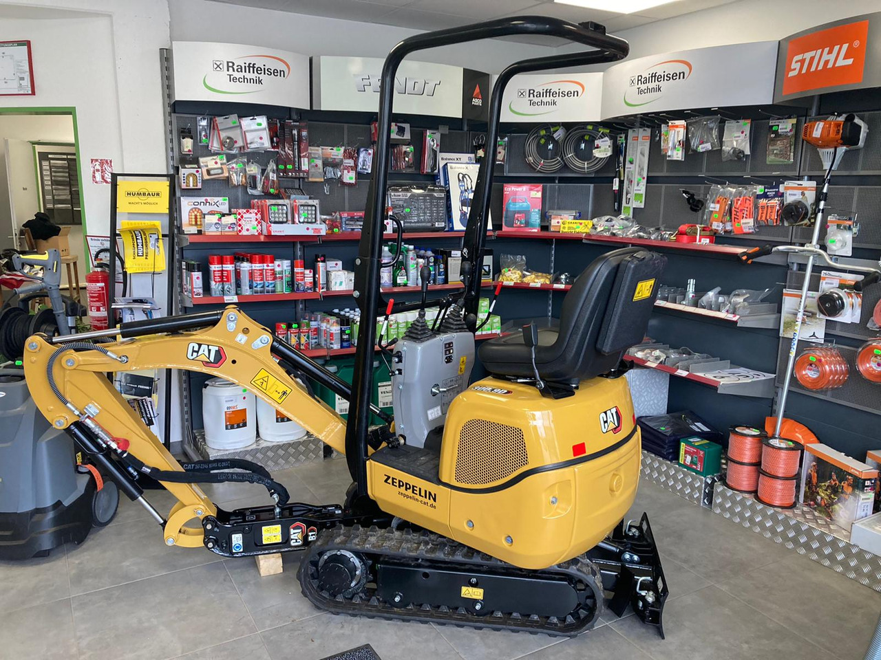 Caterpillar Mobilbagger 300.9D - Grävmaskin: bild 1 Caterpillar Mobilbagger 300.9D - Grävmaskin: bild 1