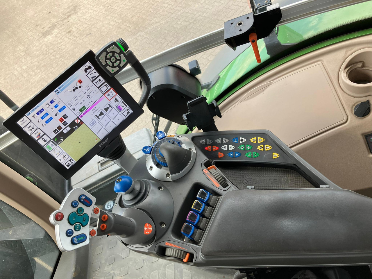 Fendt 1050 Vario Gen2 Profi Plus - Traktor: bild 2 Fendt 1050 Vario Gen2 Profi Plus - Traktor: bild 2