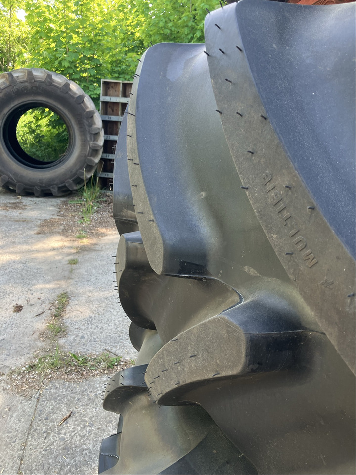 Fendt 650/65R42 u. 540/65R30 MI - Däck och fälgar: bild 4 Fendt 650/65R42 u. 540/65R30 MI - Däck och fälgar: bild 4