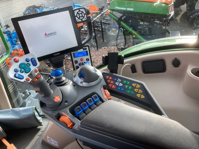 Fendt 720 Vario S4 Profi - Traktor: bild 4 Fendt 720 Vario S4 Profi - Traktor: bild 4