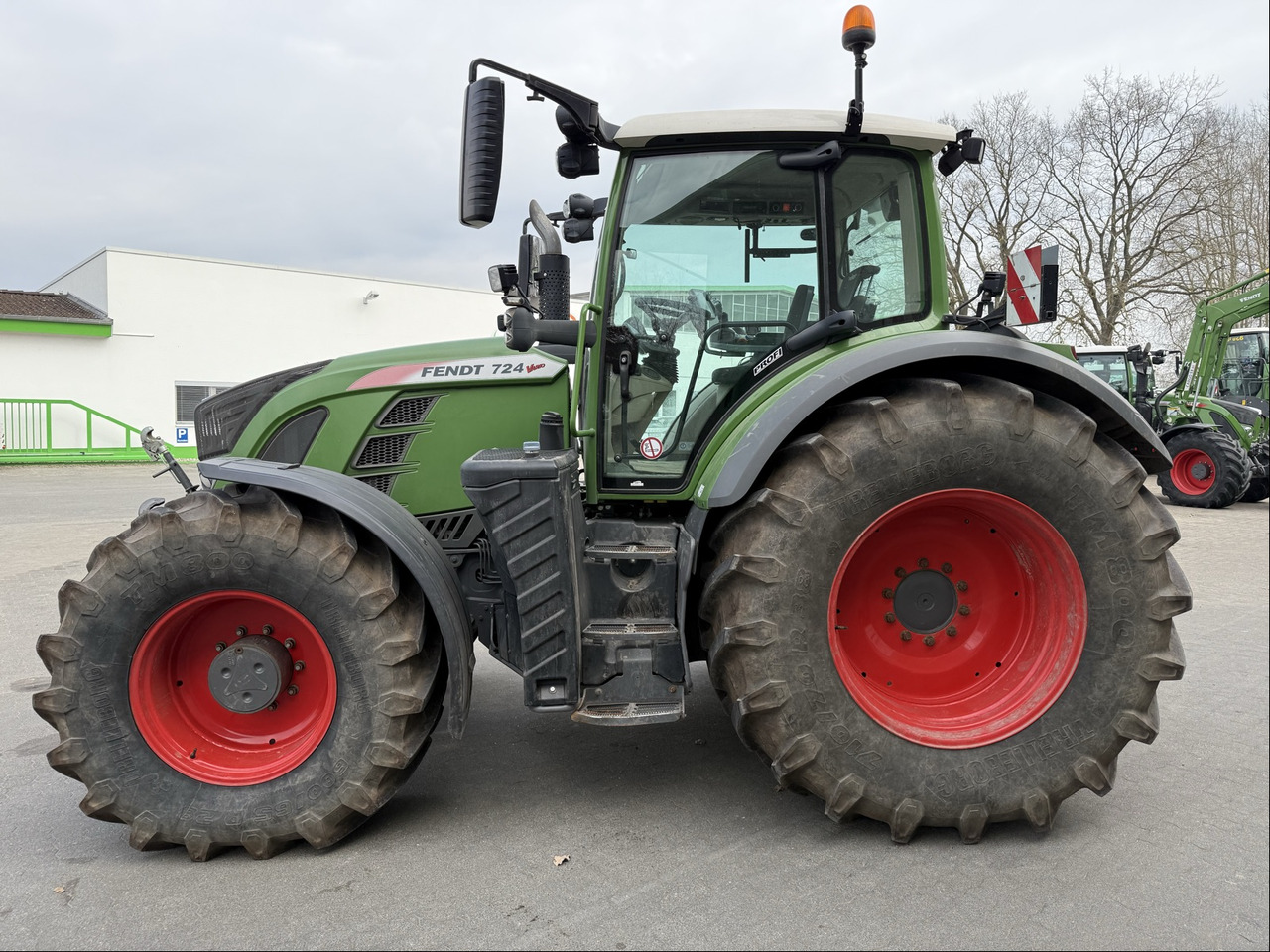 Fendt 724 Vario S4 - Traktor: bild 2 Fendt 724 Vario S4 - Traktor: bild 2