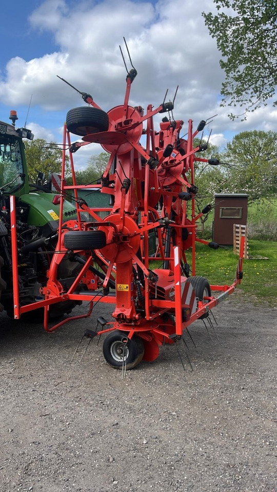 Kuhn GF8712 - Hövändare: bild 3 Kuhn GF8712 - Hövändare: bild 3