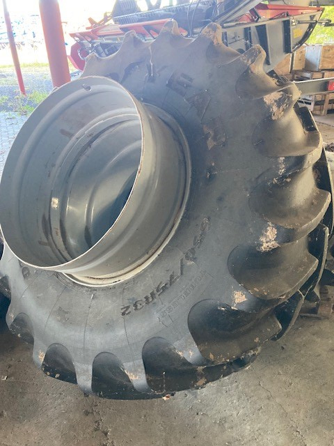 Petlas Doppelräder 650/75R32 f. Fendt - Däck: bild 4 Petlas Doppelräder 650/75R32 f. Fendt - Däck: bild 4