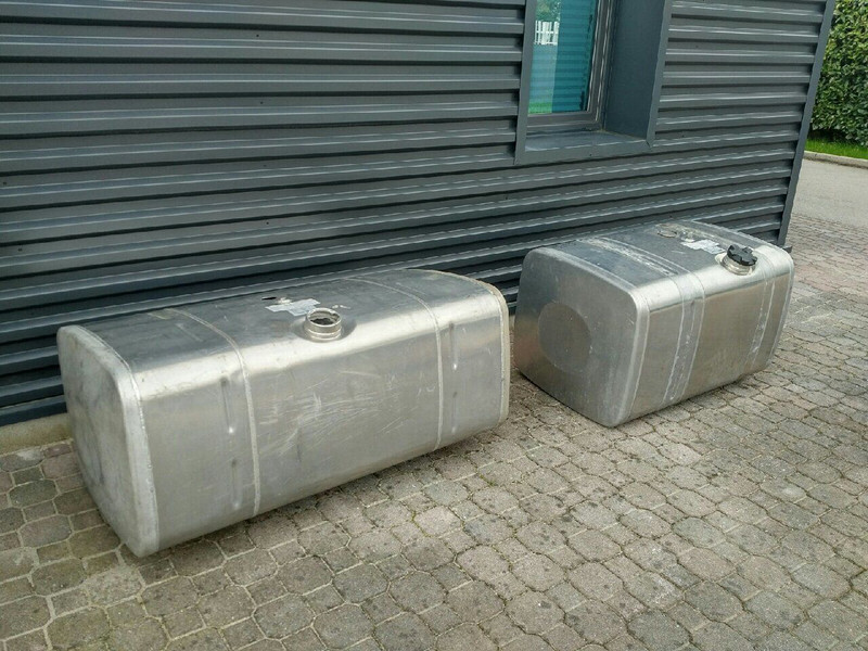 MAN 480 + 375 L - Bränsletank för Lastbil: bild 3 MAN 480 + 375 L - Bränsletank för Lastbil: bild 3