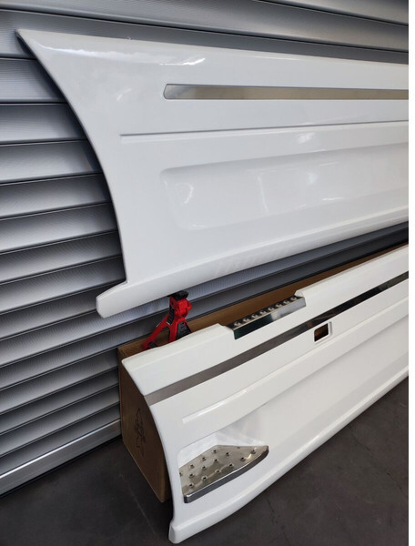 Scania FAIRINGS / CARENE wb 3700 mm - Aerodynamik/ Spoiler för Lastbil: bild 2 Scania FAIRINGS / CARENE wb 3700 mm - Aerodynamik/ Spoiler för Lastbil: bild 2