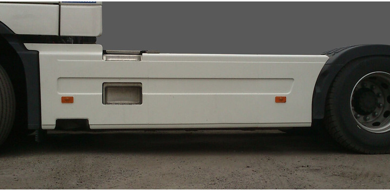 Volvo FH12 FH13 FH16 - Aerodynamik/ Spoiler för Lastbil: bild 1 Volvo FH12 FH13 FH16 - Aerodynamik/ Spoiler för Lastbil: bild 1