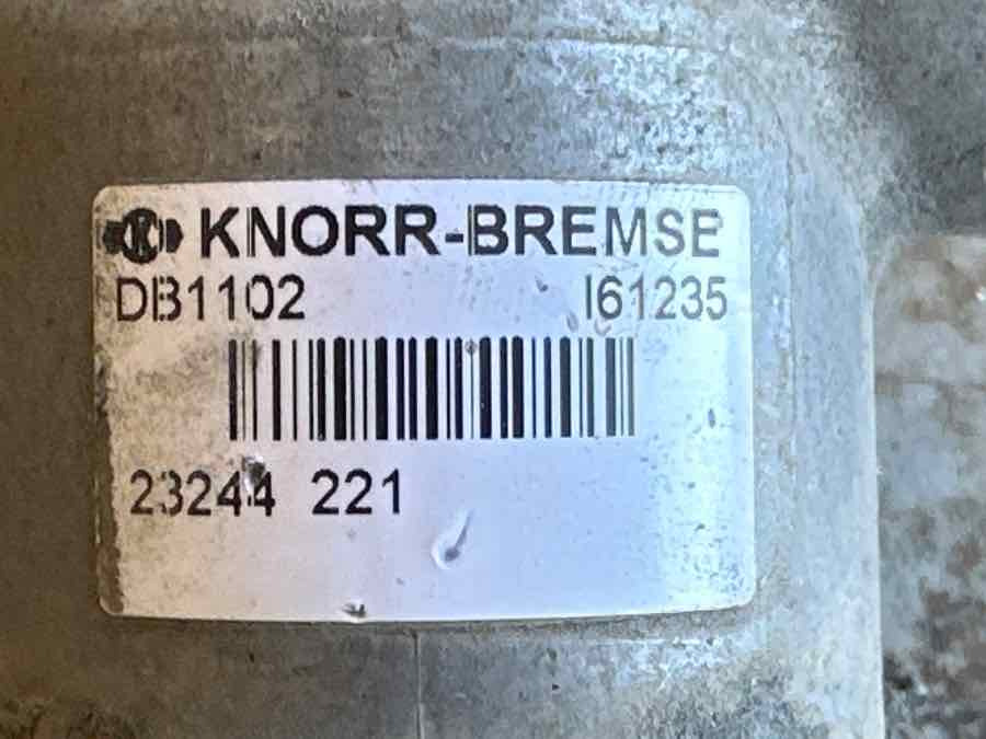 EKERI KNORR-BREMSE VALVE DB1102 I61235 - Ventil: bild 3 EKERI KNORR-BREMSE VALVE DB1102 I61235 - Ventil: bild 3