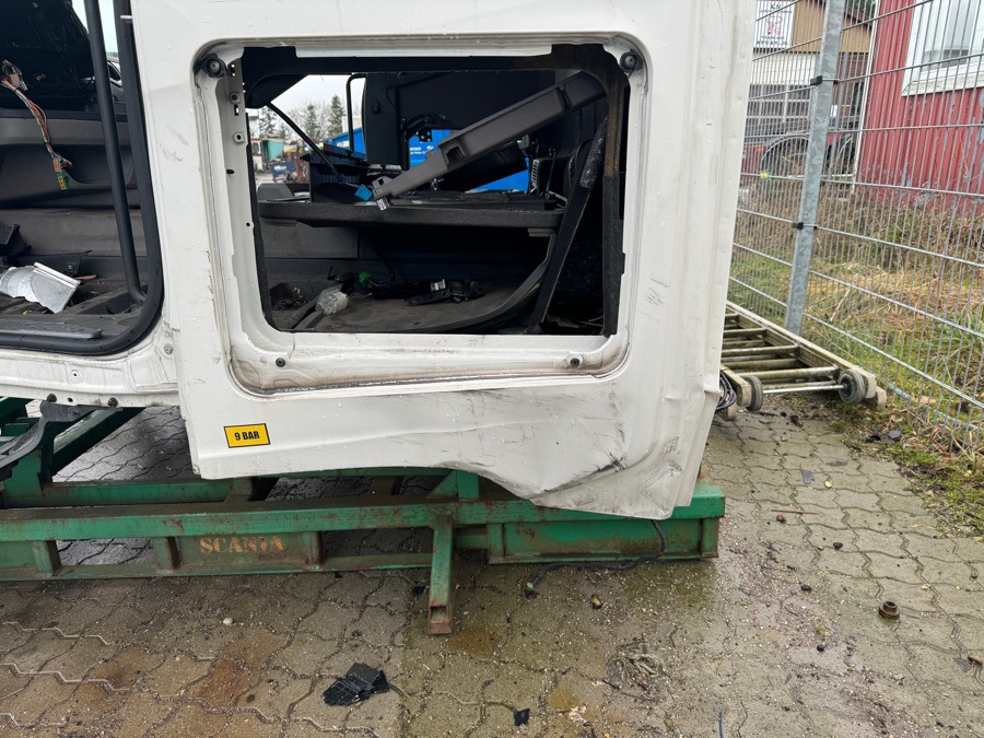 SCANIA CABINE NGR CR20 - Hytt för Lastbil: bild 3 SCANIA CABINE NGR CR20 - Hytt för Lastbil: bild 3