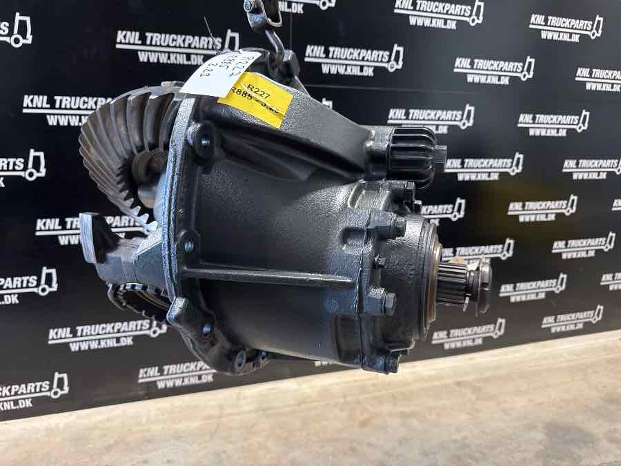 SCANIA DIFF R885 - 3.23 // 2300436 - Differential för Lastbil: bild 1 SCANIA DIFF R885 - 3.23 // 2300436 - Differential för Lastbil: bild 1