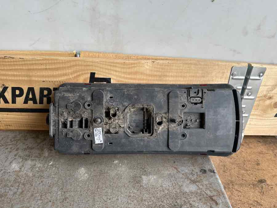 SCANIA REAR LAMP 2129987 - Ljus/ Belysning för Lastbil: bild 2 SCANIA REAR LAMP 2129987 - Ljus/ Belysning för Lastbil: bild 2