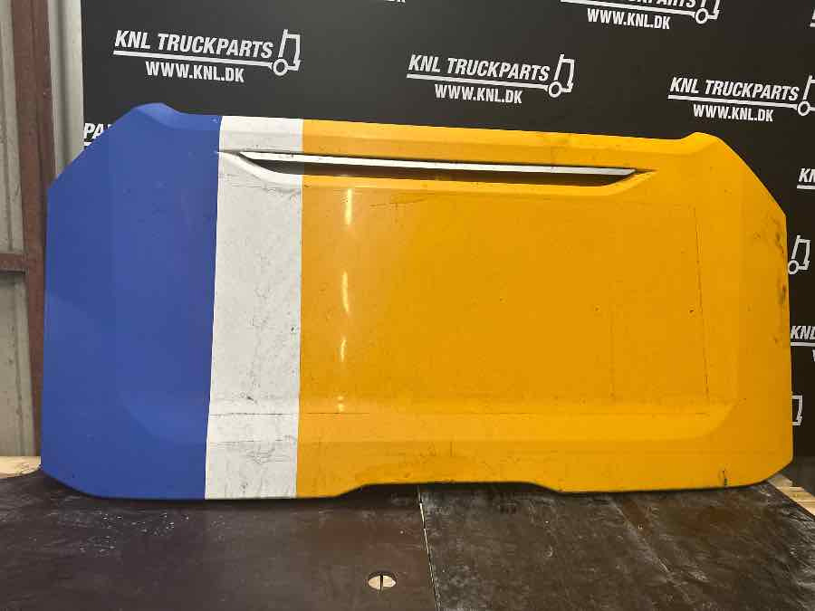 VOLVO BUS BACK END DOOR 21896008 - Dörr och reservdelar för Buss: bild 1 VOLVO BUS BACK END DOOR 21896008 - Dörr och reservdelar för Buss: bild 1