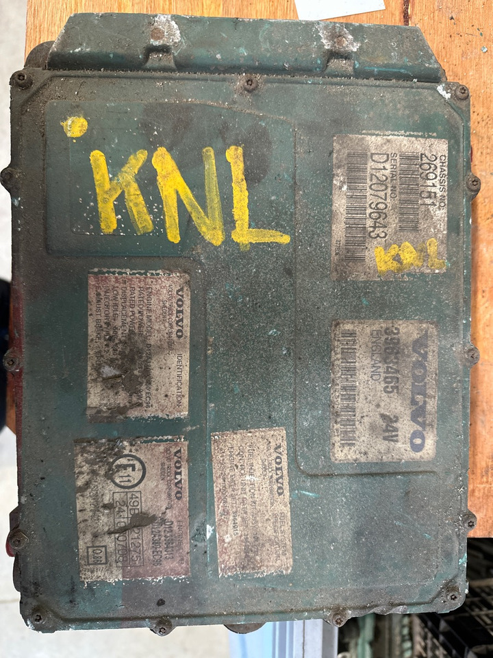 VOLVO ECU 3963465 D12A - Kontrollenhet för Lastbil: bild 1 VOLVO ECU 3963465 D12A - Kontrollenhet för Lastbil: bild 1