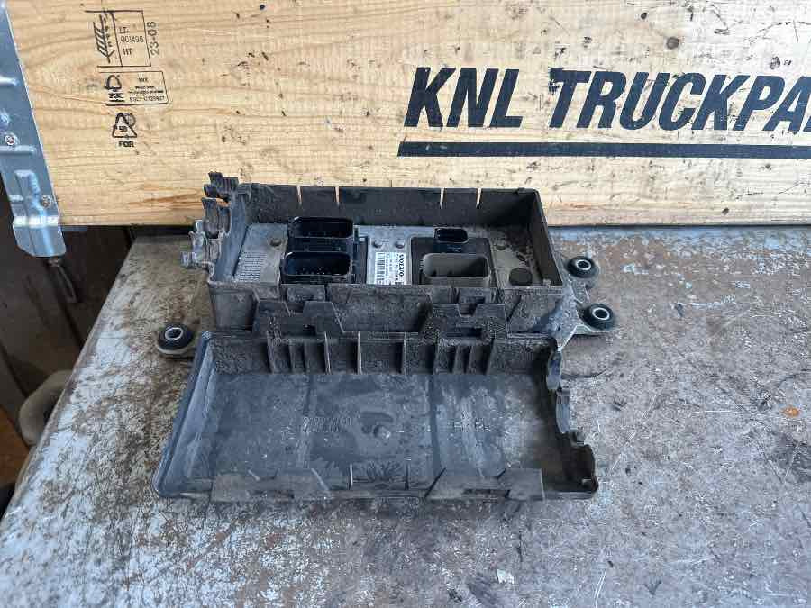 VOLVO ECU CCIOM2 22771635 - Elektriskt system för Lastbil: bild 1 VOLVO ECU CCIOM2 22771635 - Elektriskt system för Lastbil: bild 1
