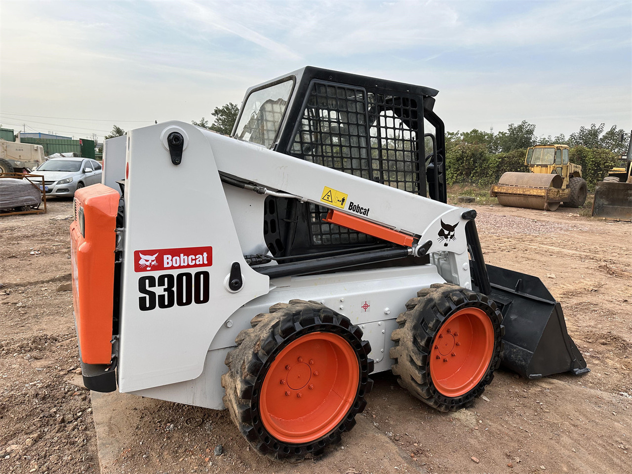 BOBCAT S300 - Kompaktlastare/ Slirstyrda lastare: bild 5 BOBCAT S300 - Kompaktlastare/ Slirstyrda lastare: bild 5