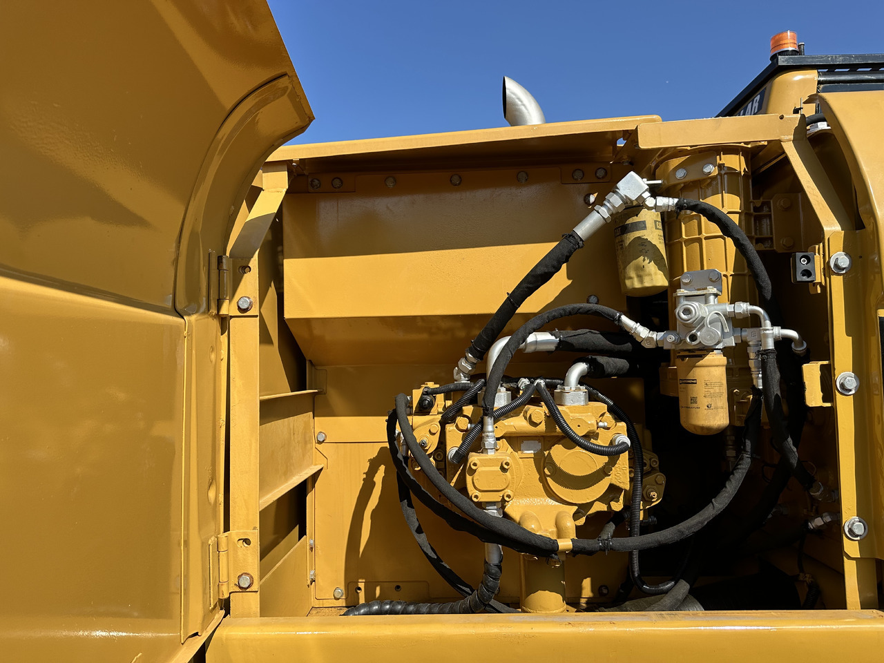 Bandgrävare CATERPILLAR 320CL: bild 10