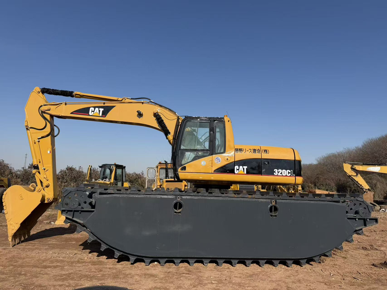 CATERPILLAR 320CL - Flytande grävmaskin: bild 1 CATERPILLAR 320CL - Flytande grävmaskin: bild 1