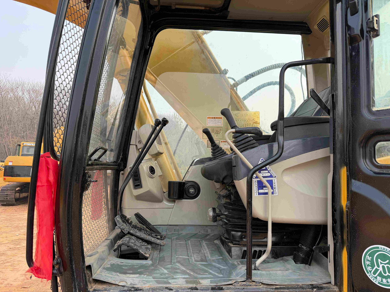 Grävmaskin Caterpillar 320CL: bild 7