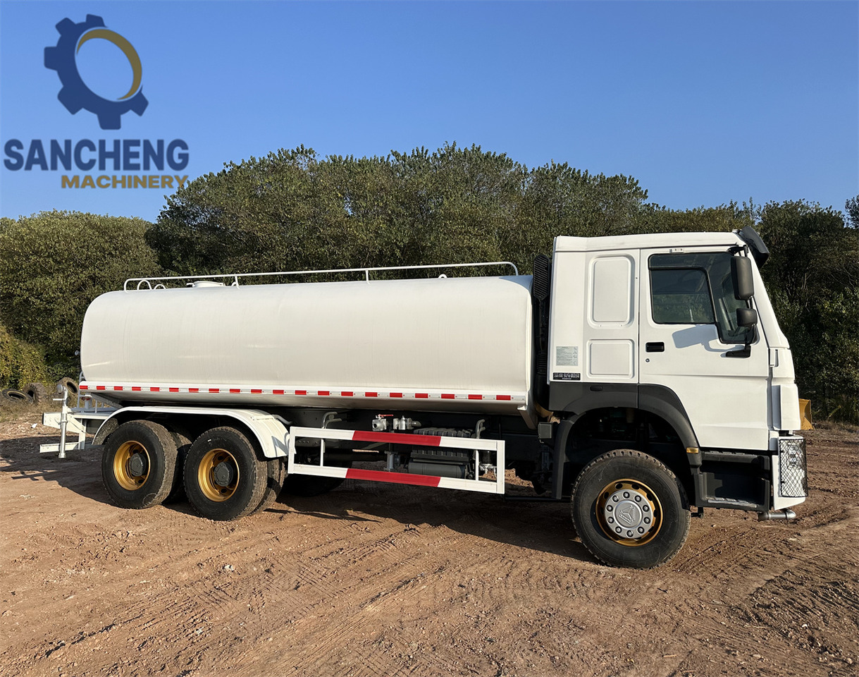 SINOTRUK HOWO 370HP 6x4 Water Tank Truck - Tankbil: bild 3 SINOTRUK HOWO 370HP 6x4 Water Tank Truck - Tankbil: bild 3