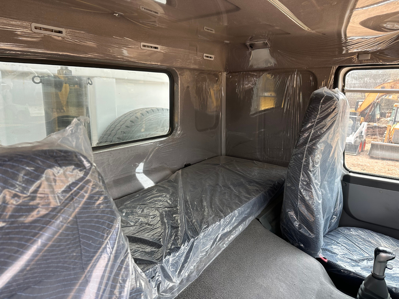 SINOTRUK HOWO Dump truck 371 6x4 - Tippbil lastbil: bild 3 SINOTRUK HOWO Dump truck 371 6x4 - Tippbil lastbil: bild 3