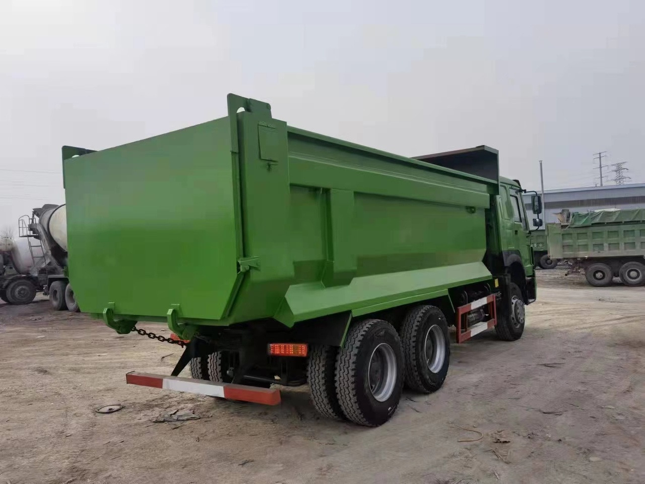 SINOTRUK Howo Dump truck 371 - Tippbil lastbil: bild 5 SINOTRUK Howo Dump truck 371 - Tippbil lastbil: bild 5