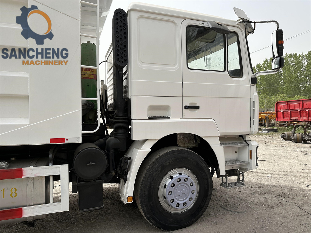 Tippbil lastbil för transportering lösa material Shacman F3000: bild 6 Tippbil lastbil för transportering lösa material Shacman F3000: bild 6