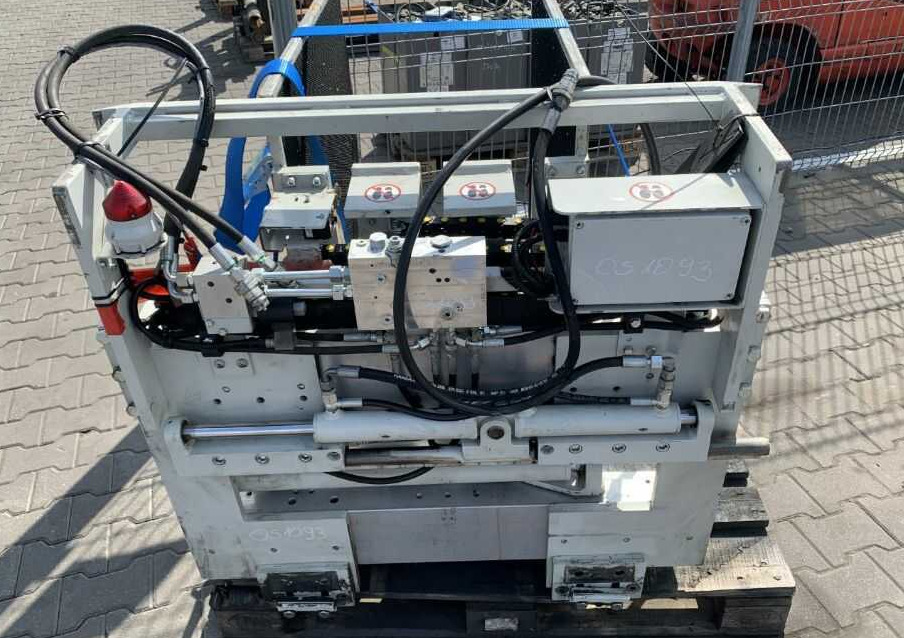 Cascade UTB2-08-1011 R1, Kartonklammer - Klämaggregat för Materialhanteringsutrustning: bild 3 Cascade UTB2-08-1011 R1, Kartonklammer - Klämaggregat för Materialhanteringsutrustning: bild 3