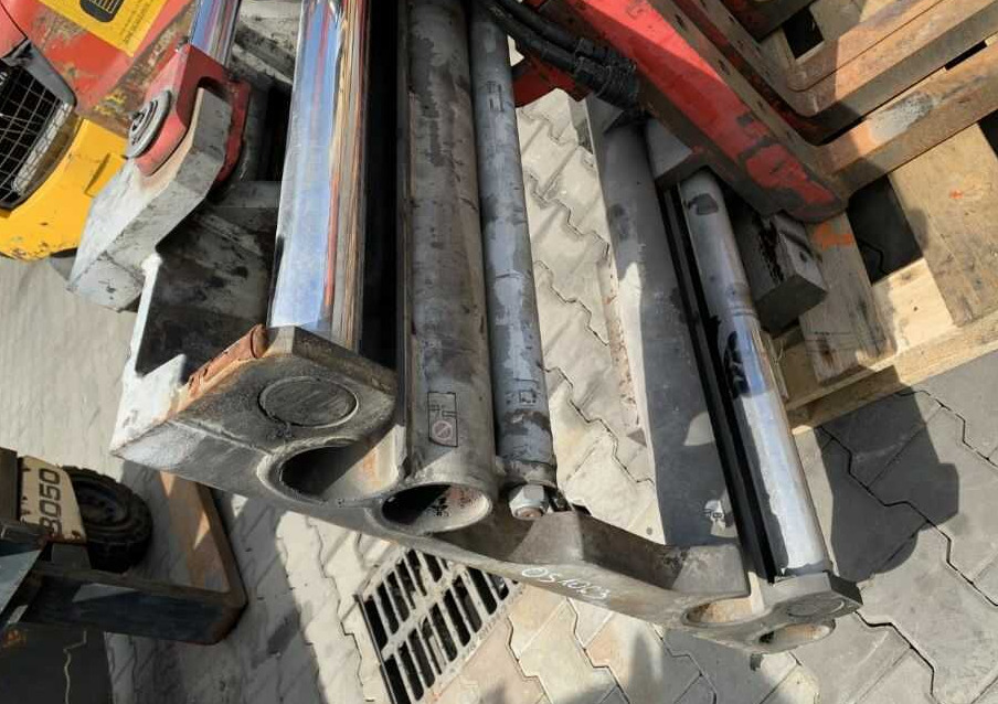 Durwen OS1063 - Gafflar för Motviktstruck: bild 2 Durwen OS1063 - Gafflar för Motviktstruck: bild 2