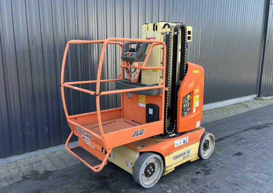 JLG Toucan 8E - Pelarlift: bild 1 JLG Toucan 8E - Pelarlift: bild 1