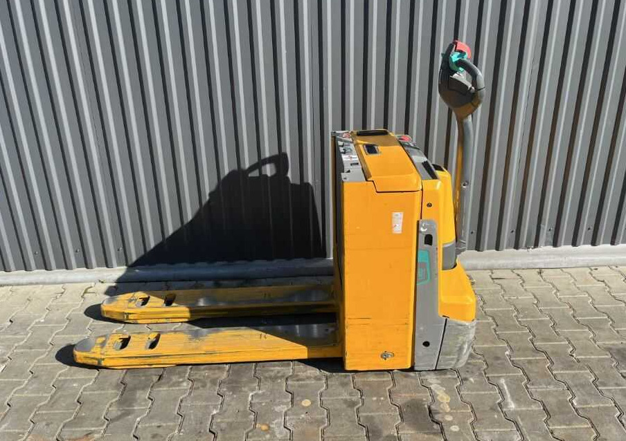 Jungheinrich EJC20 - Låglyftar: bild 2 Jungheinrich EJC20 - Låglyftar: bild 2