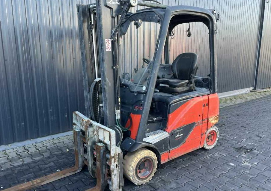Linde E20PH-02 - Eltruck: bild 1 Linde E20PH-02 - Eltruck: bild 1