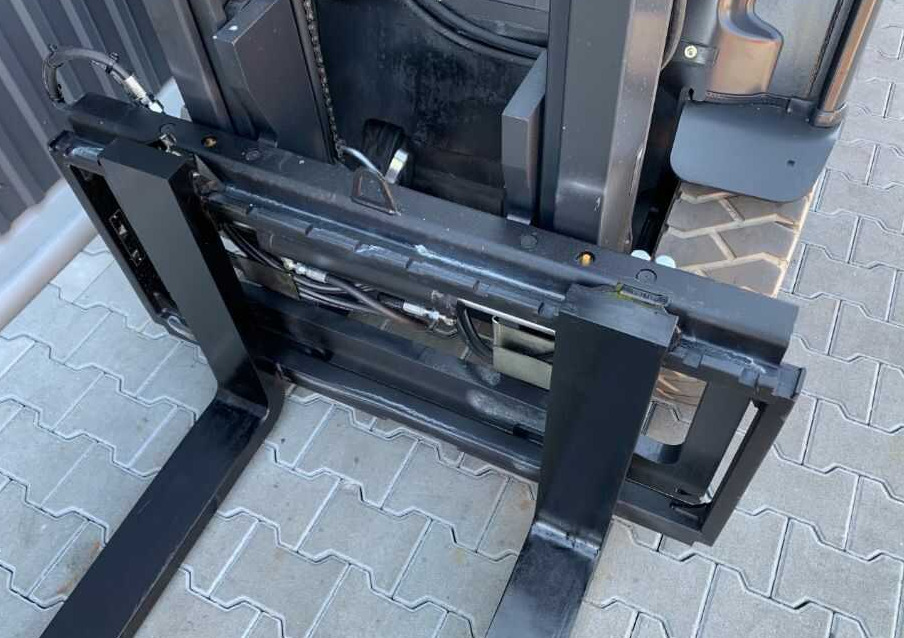 Linde E30L-01 - Eltruck: bild 1 Linde E30L-01 - Eltruck: bild 1