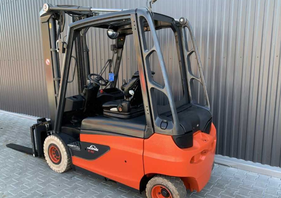 Linde E30L-01 - Eltruck: bild 4 Linde E30L-01 - Eltruck: bild 4