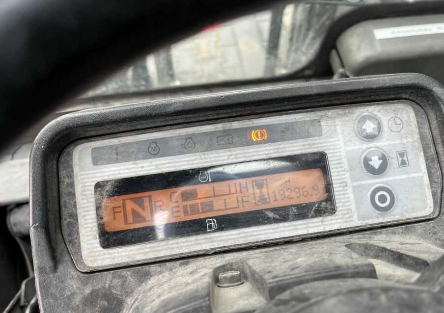 Nissan W1F4A45Y - Dieseltruck: bild 5 Nissan W1F4A45Y - Dieseltruck: bild 5