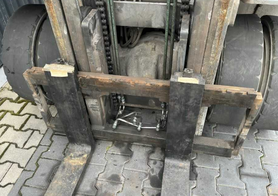 Nissan W1F4A45Y - Dieseltruck: bild 1 Nissan W1F4A45Y - Dieseltruck: bild 1