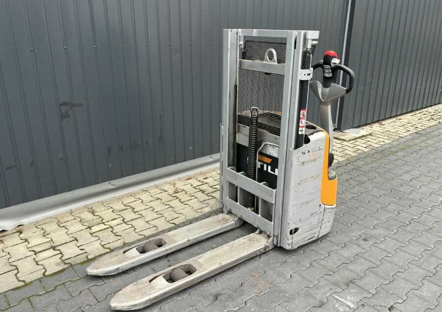 Still EXV12 - Staplare: bild 1 Still EXV12 - Staplare: bild 1