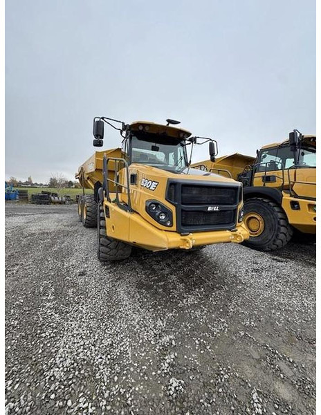 BELL B30E - Tvåhjulstraktor: bild 1 BELL B30E - Tvåhjulstraktor: bild 1