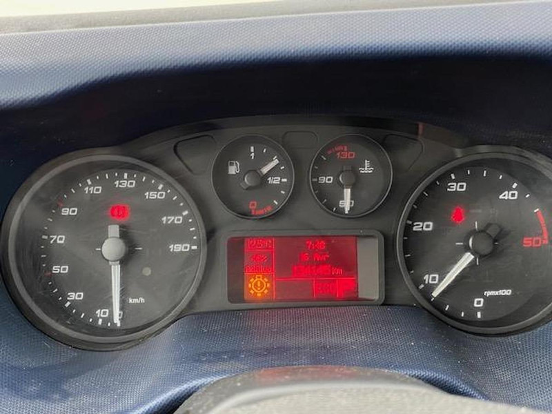 Iveco 35C18 - Tippbil lastbil: bild 1 Iveco 35C18 - Tippbil lastbil: bild 1