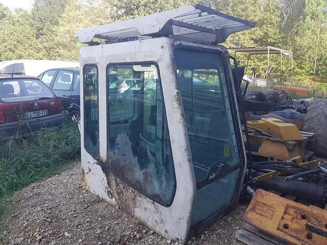 Liebherr A904 R904 A914 R914 A924 R924 A934 R934 A944 R944 A954 R954 - - Hytt för Byggmaskiner: bild 3 Liebherr A904 R904 A914 R914 A924 R924 A934 R934 A944 R944 A954 R954 - - Hytt för Byggmaskiner: bild 3