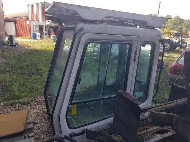 Liebherr A904 R904 A914 R914 A924 R924 A934 R934 A944 R944 A954 R954 - - Hytt för Byggmaskiner: bild 2 Liebherr A904 R904 A914 R914 A924 R924 A934 R934 A944 R944 A954 R954 - - Hytt för Byggmaskiner: bild 2