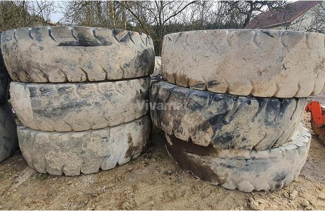 Michelin 18.00R33 - Däck och fälgar: bild 1 Michelin 18.00R33 - Däck och fälgar: bild 1