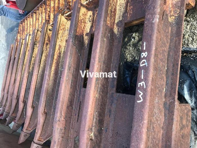 Fleco Lame à barreaux FLECO D8 D6 largeur 320 - - Reservdelar för Bulldozer: bild 1 Fleco Lame à barreaux FLECO D8 D6 largeur 320 - - Reservdelar för Bulldozer: bild 1